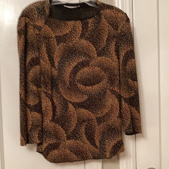 Suit - Picture 4 of 6